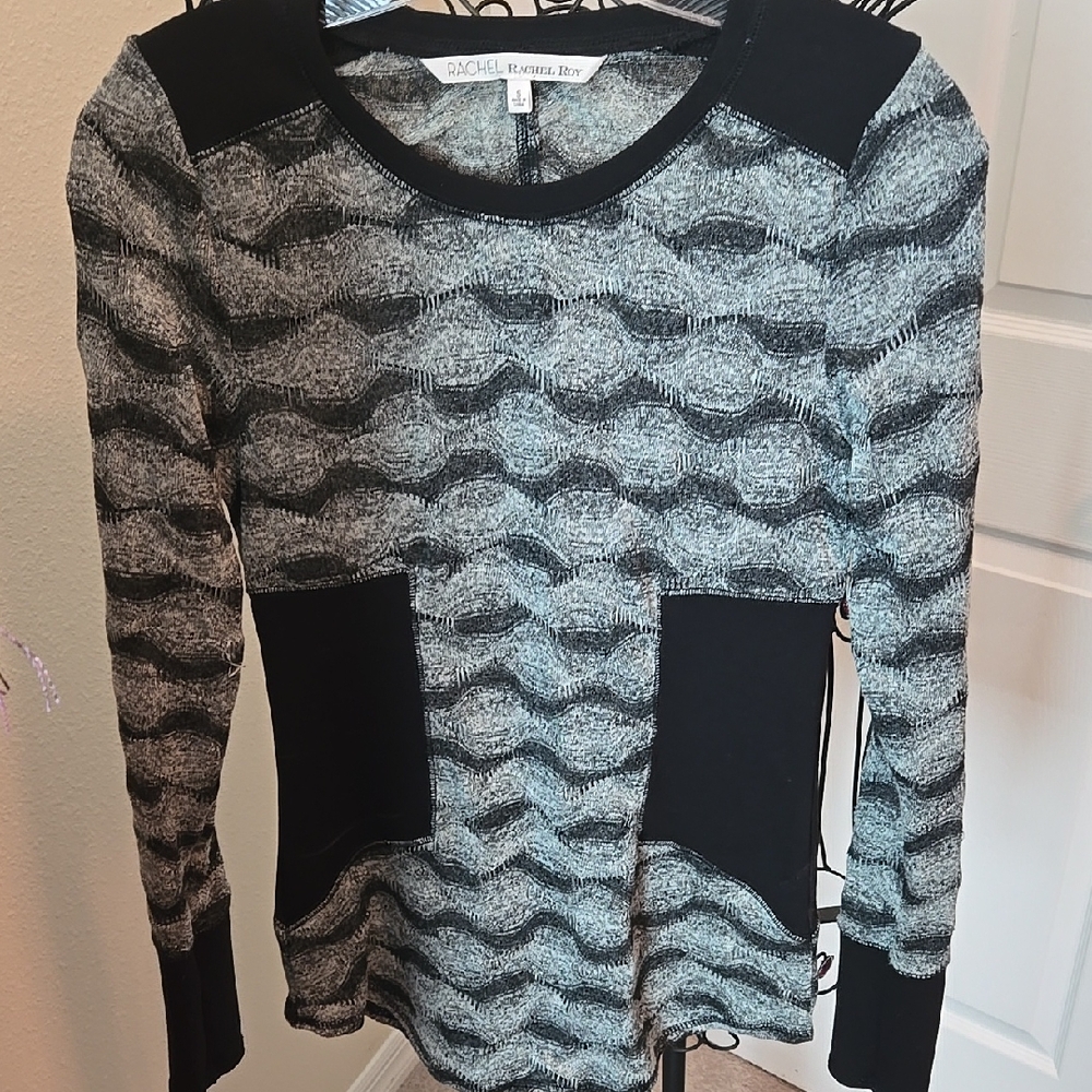 Rachel Roy Sz Sm Gray and Black top